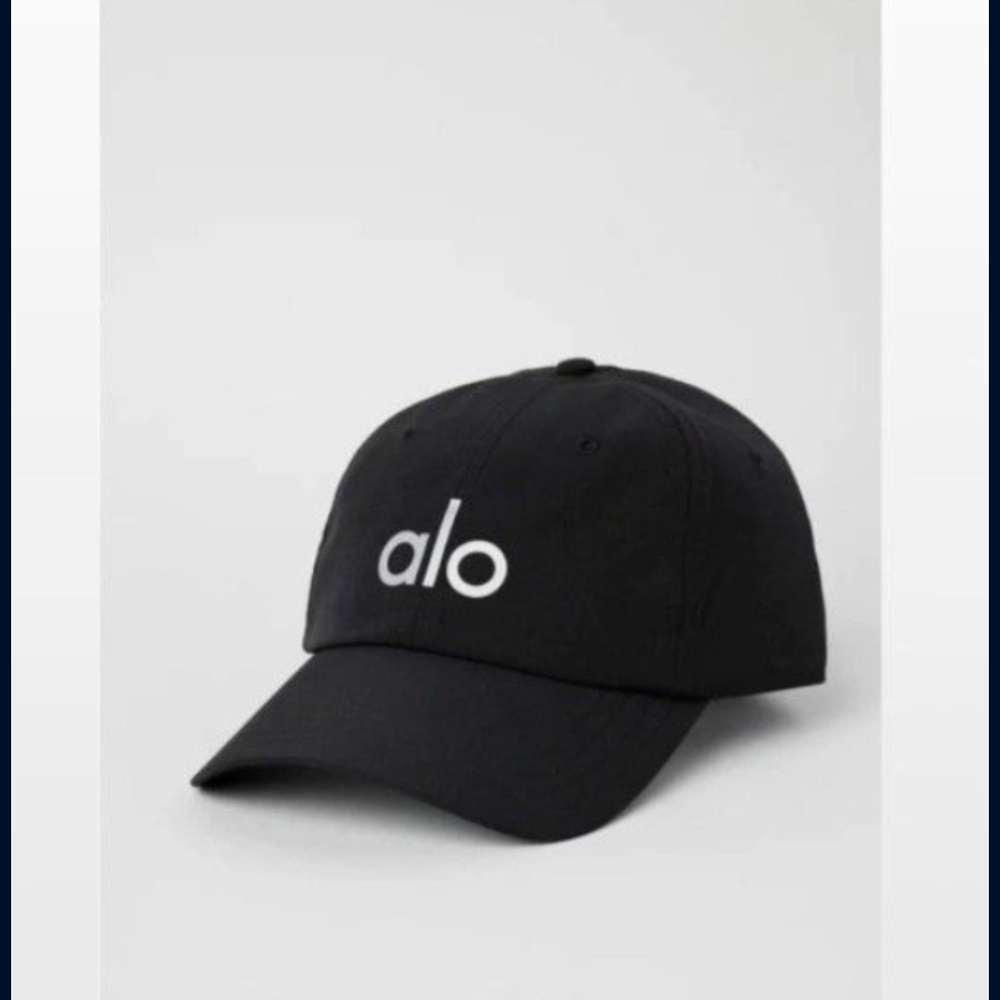 ALO Yoga Black Cap - Picture 2 of 2